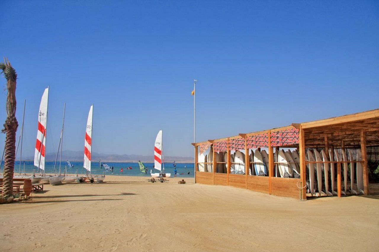منتجع ذا بريكيرز دايفينج اند سيرفينج لودج 4*