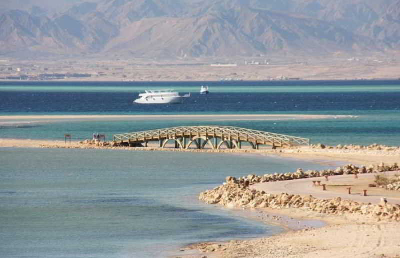 Курортный комплекс The Breakers Diving And Surfing Soma Bay