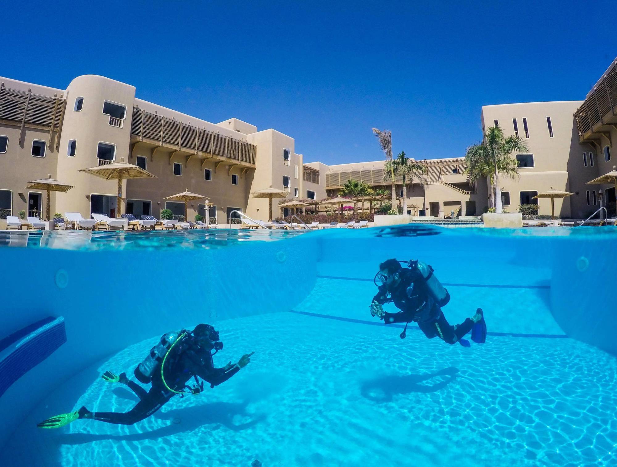 The Breakers Diving And Surfing Soma Bay Complex 4*
